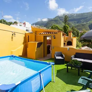 Hébergement de vacances Canarian House With Views And Pool, Los Realejos